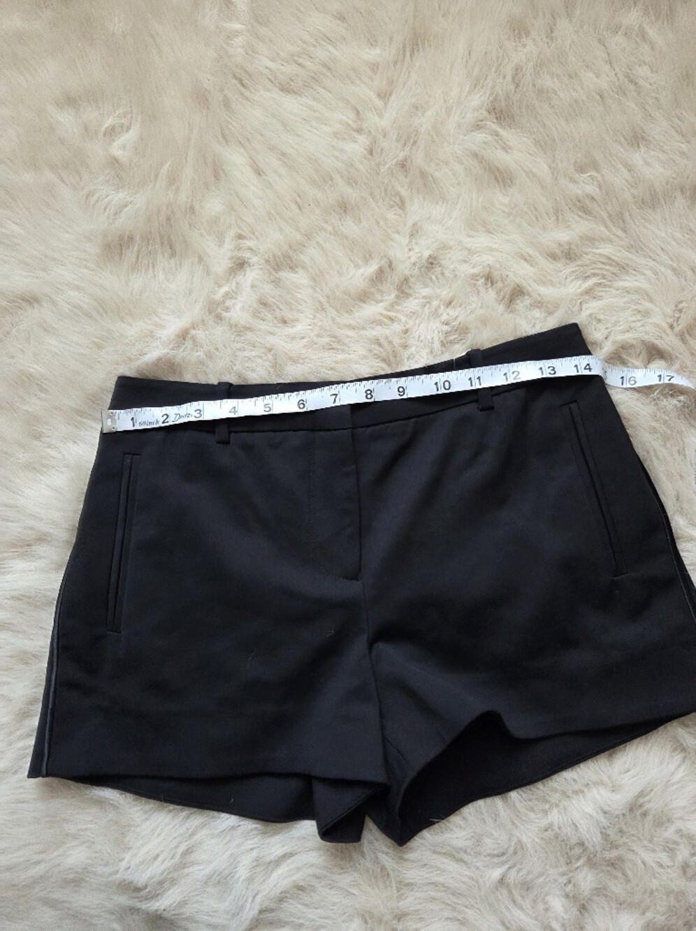 L'AGENCE Black Women's Dress Shorts Sz 2 2.5" - Picture 11 of 14